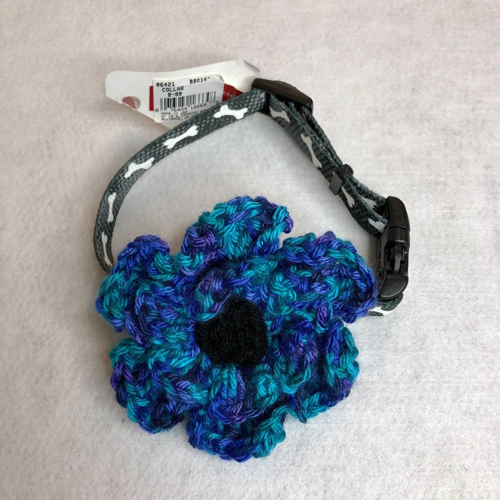 Dog Collar with Removable Flower